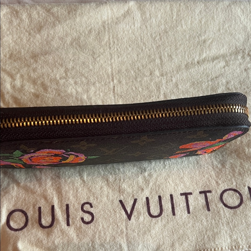 ✨Louis Vuitton Floral Wallet - Brown and Pink✨ - Picture 4 of 16